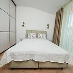 Sofa *